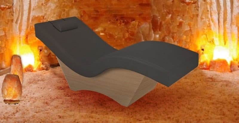 imgi_13_lec-wave-zero-gravity-salt-room-lounger-in-salt-room.jpg