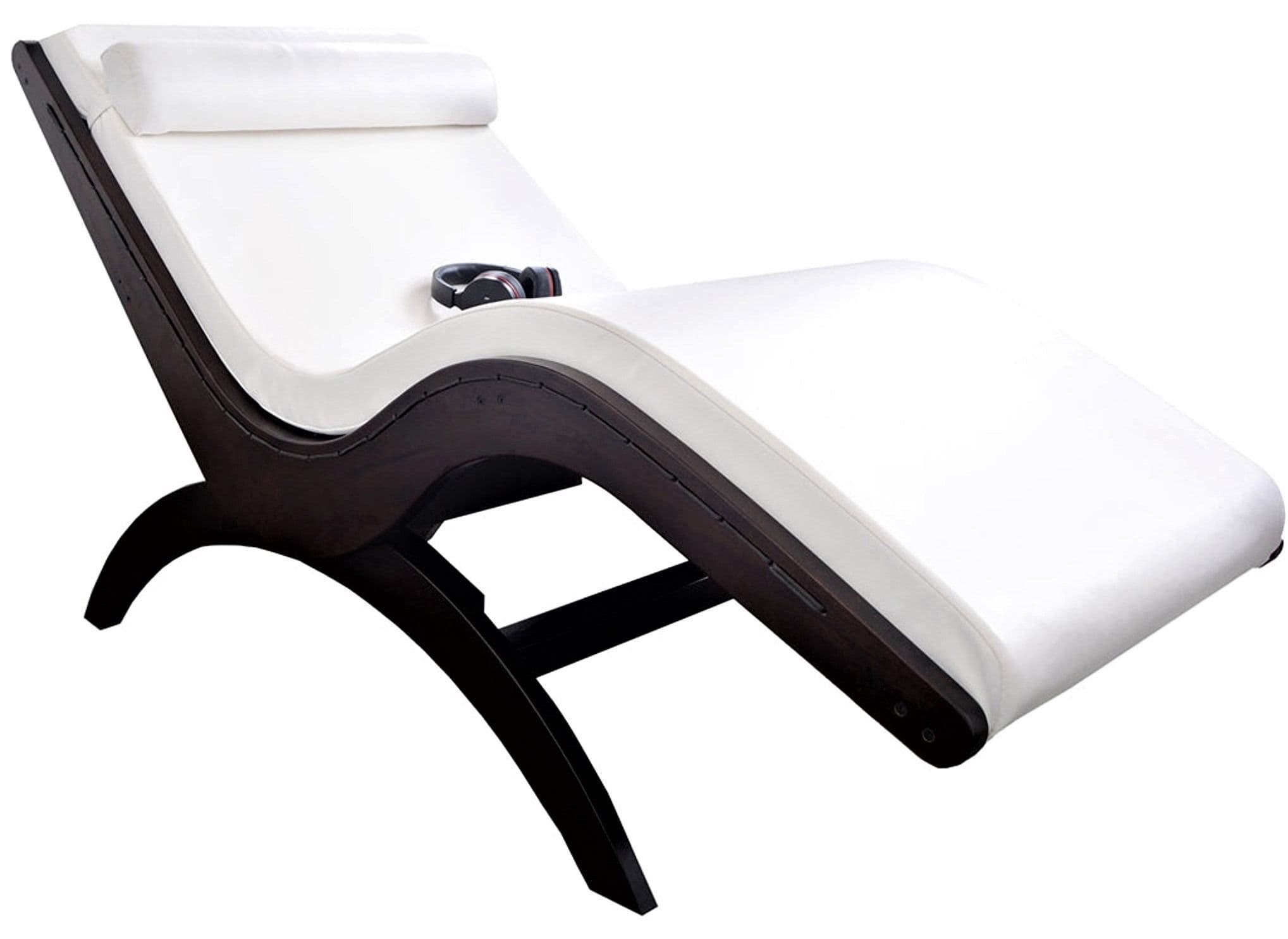 imgi_6_legatowhite300store-2048x.jpg