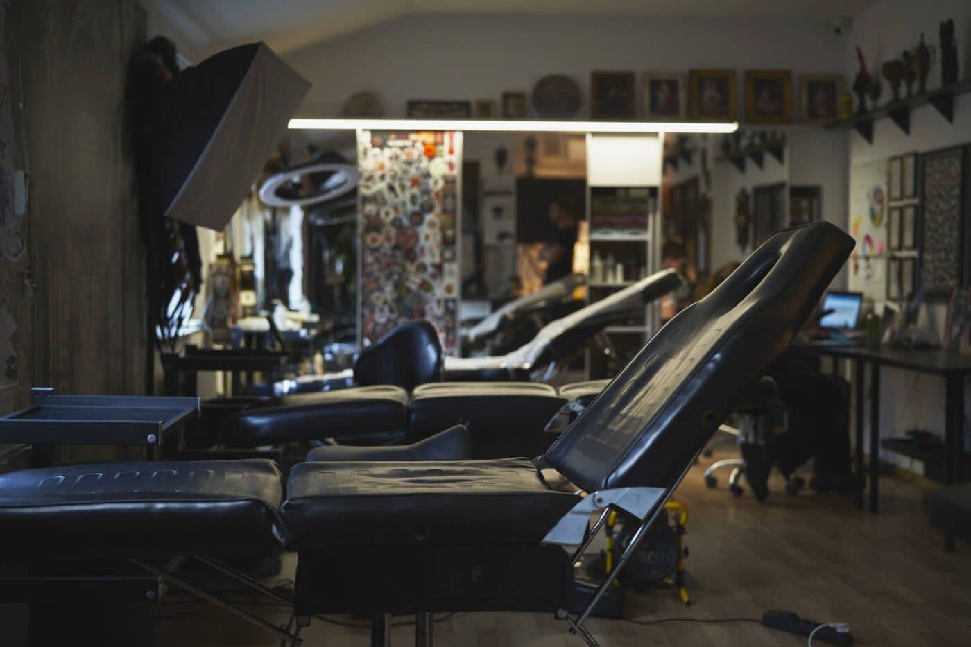 Tattoo_Studio_with_a_Tattoo_Chair_Close-Up.jpg
